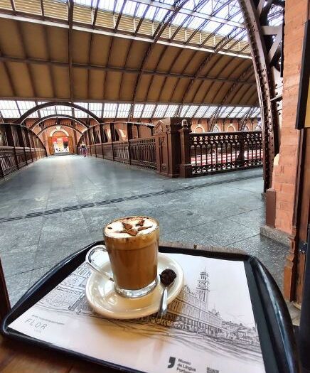 Flor_Cafe_Museu_da_Lingua_Portuguesa_Rota_do_VR